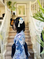 美容室 ティンカーベル ハーフアップ