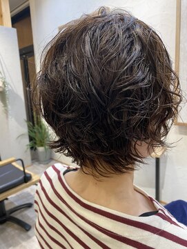 オーキッド(Orchid) ショートボブ大きめカール