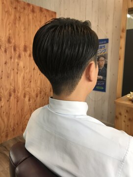 バーバーコマ(BARBER KOMA) ツーブロックビジネススタイル