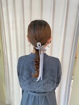 イーズ(ease.)&nbsp;編み下ろし/リボンアレンジ/お呼ばれヘアアレンジ