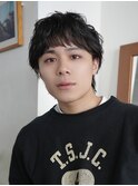 ちょっと一癖あるメンズパーマ