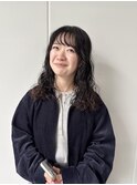 自然な抜け感のゆるウェーブパーマ