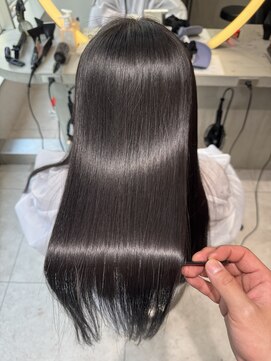 ロンドウル 熊本(Lond ulu) 暗めカラー/レイヤーカット/髪質改善/縮毛矯正/韓国ヘア