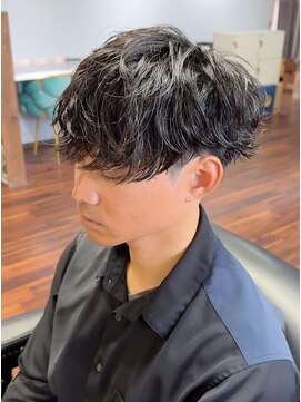 リ メイロ(Re.Meiro) ゆるめシャドウパーマ【メンズ/パーマ/眉毛/沖縄市/美里】