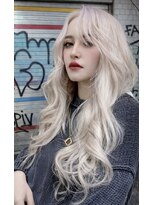 カプセル シンジュク(CAPSULE)&nbsp;CAPSULE ホワイトカラー