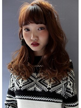 ローラン(LOERUN) ▼ＬＯＥＲＵＮ▲ゆるボサな質感でみせるボヘミアンロング