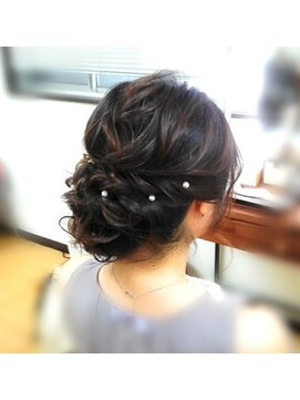 ヘアーアンドメイク ディライト(Hair&Make Delight) ふんわりサイドアップ