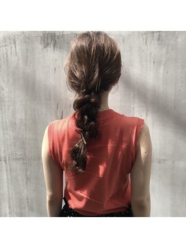 ドールヘアー(Doll hair) カジュアルアレンジ