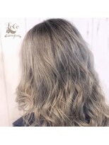 カルフール ロコ 草加西口店(Carrefour LOCO) 透明感シルキーグレー