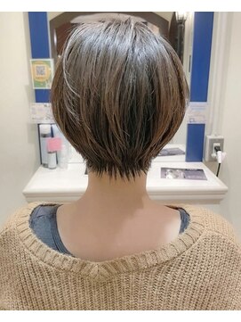 ロンド 銀座(Lond) 【銀座◇成田】丸みショートチョコレートくびれボブ