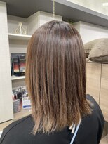 ラボバイララジパング 押上(lab.by LaLa Zipangu)&nbsp;スリーク感のあるミディアムスタイル