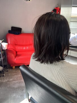 リベット(LIVET) 切りっぱなし気味なボブ
