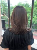 くびれミディアムレイヤーカット【表参道原宿美容室】