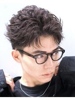 フィフス 原宿(fifth)&nbsp;原宿フェザーパーマメンズカットダウンパーマオールバック30代