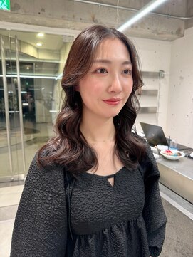 ダブ アオヤマ(DaB AOYAMA) 韓国レイヤー / 黒髪 小顔 巻き髪