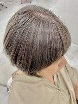 アイニ 河内小阪店(aini)&nbsp;白髪ぼかしカラー白髪ぼかしハイライト大人ショート30、40、50代