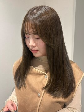 オリーブベージュ/レイヤーカット/韓国ストレート