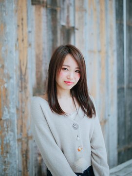 ヘアリラクゼーション クインズベリー(Hair Relaxation Queen's Berry) パールグレージュ×ベージュカラー