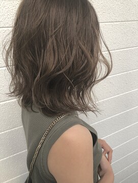 ヘアーワークスヴィクサス(HAIR WORKS VIXUS) 《山口圭亮》ミルクティーシナモンベージュ☆