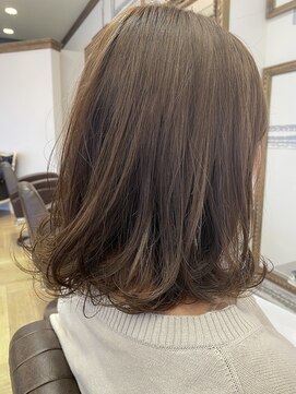 コワファースト 大分(COIFF1RST) シングルカラー、ライトベージュ