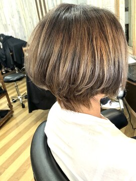 アーク(ARK from INFINI) バレイヤージュショート