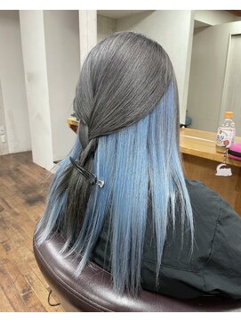 リリス(Ryllis) グレーカラーインナーブルー
