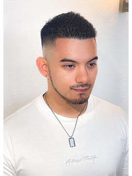 キングマンバーバー(KING MAN BARBER) ハイスキンソフモヒスタイル