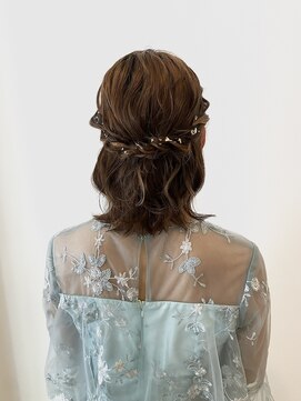 アヴェイル ヒロオ(a'vail Hiroo) ゆるふわハーフアップボブヘアセット