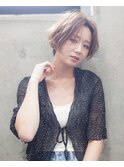 マニッシュ　ショート　スリークボブ　デザインカラー　前髪