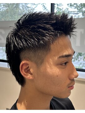 ヘアアンドフェイス ルースト(hair&face ROOST) 刈り上げスパイキーウルフ
