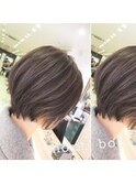 ショートボブ