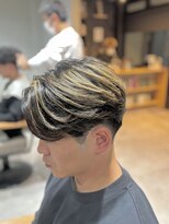 スウェル 柏店(Swell)&nbsp;毛流れセンターパート×金メッシュ [#柏 #MEN'S #Wカラー]