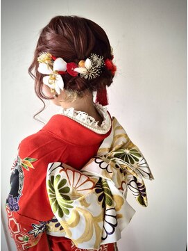 【miyuru】華やか成人式着付ヘアセット