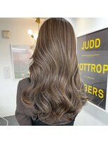 アディション 新宿(ADITION)&nbsp;【韓国】艶感ハイライトミルクティーグレージュレイヤーカット