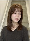 レイヤーミディアム×ベージュカラー