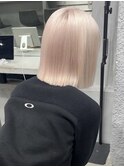 69. ダブルカラー/ブロンド/切りっぱなしボブ/ホワイト/