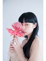 ココ 鷹匠(COCO)&nbsp;モードな印象を与えるワイドバング