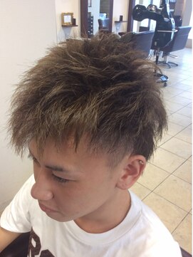 アイルフィルダウス(airfirdaus) 夏にオススメのツーブロックスタイル☆