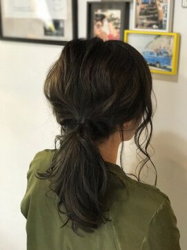ルーナ ヘアラウンジ(Luuna hair lounge) ポニーテールアレンジ