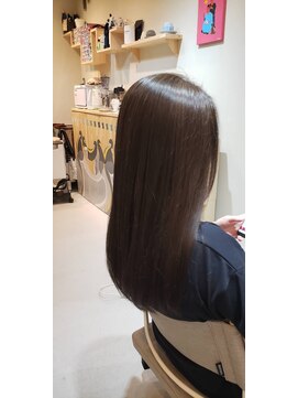 リト(Lit) 【大人女性】艶髪ストレート艶トリートメントサラサラストレート