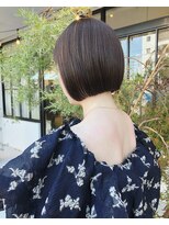 フルール(hair place Fleur)&nbsp;首が長く見える長さのミニボブ