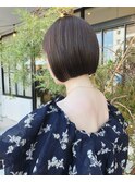 首が長く見える長さのミニボブ