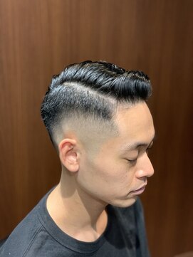 ブルズカット(BULLS CUT) 七三スキンフェード