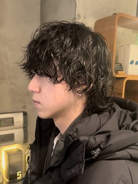 フィフス トウキョウ (fifth TOKYO) 波巻きパーマ/ウルフ/ツイストスパイラル/マッシュウルフ