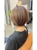 脱白髪染めショートボブ×白髪ぼかしハイライト×髪質改善カラー