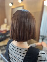 エン(EN) 艶々シンプルストレートボブ