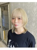 くびれウルフカットハイトーンカラーホワイトブロンド10代20代