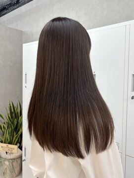 ロウ 札幌(ROW) 。美髪髪質改善トリートメント/似合わせカット/フェミニンロング