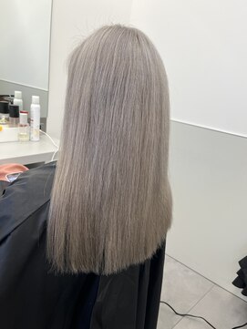 ゴウトゥデイシェアサロン 町田店(GO TODAY SHAiRE SALON) ホワイトブロンド【町田】