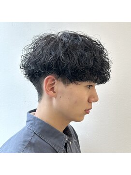 ササ(33) 【刈り上げマッシュ×緩め波巻きパーマ】